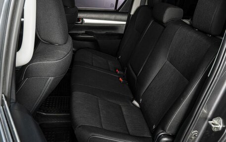 Toyota Hilux VIII, 2020 год, 4 199 000 рублей, 16 фотография