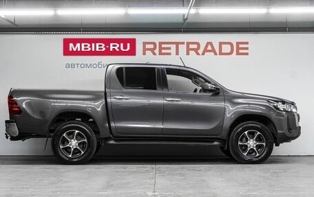 Toyota Hilux VIII, 2020 год, 4 199 000 рублей, 5 фотография