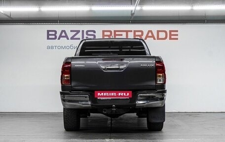 Toyota Hilux VIII, 2020 год, 4 199 000 рублей, 7 фотография