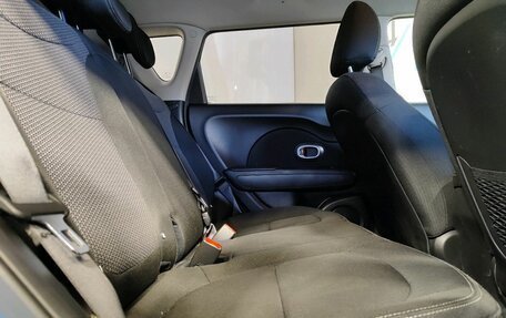 KIA Soul II рестайлинг, 2019 год, 1 879 000 рублей, 13 фотография