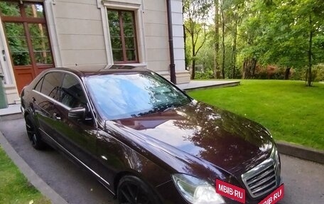 Mercedes-Benz E-Класс, 2012 год, 1 650 000 рублей, 3 фотография