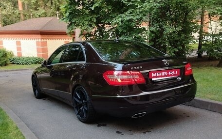 Mercedes-Benz E-Класс, 2012 год, 1 650 000 рублей, 6 фотография