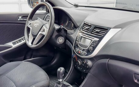 Hyundai Solaris II рестайлинг, 2012 год, 799 900 рублей, 13 фотография