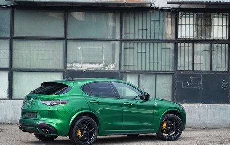Alfa Romeo Stelvio, 2022 год, 8 000 000 рублей, 3 фотография