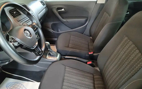 Volkswagen Polo VI (EU Market), 2015 год, 1 090 000 рублей, 7 фотография