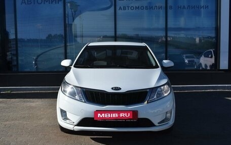 KIA Rio III рестайлинг, 2013 год, 900 000 рублей, 2 фотография