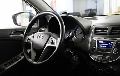 Hyundai Solaris II рестайлинг, 2014 год, 959 990 рублей, 12 фотография