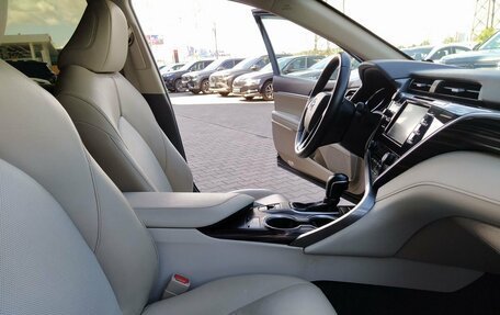 Toyota Camry, 2019 год, 2 949 000 рублей, 24 фотография