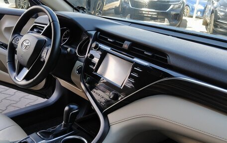 Toyota Camry, 2019 год, 2 949 000 рублей, 22 фотография