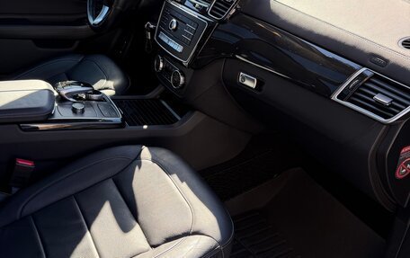 Mercedes-Benz GLS, 2016 год, 4 300 000 рублей, 26 фотография