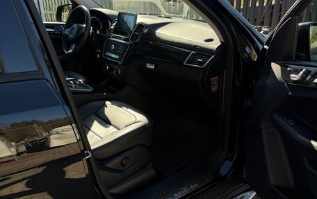 Mercedes-Benz GLS, 2016 год, 4 300 000 рублей, 25 фотография