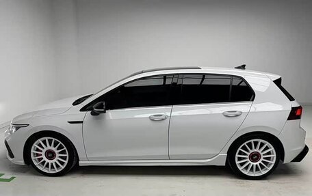 Volkswagen Golf VIII, 2022 год, 1 530 000 рублей, 6 фотография