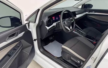 Volkswagen Golf VIII, 2022 год, 1 530 000 рублей, 9 фотография