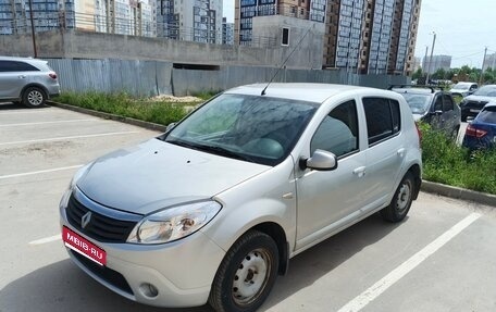 Renault Sandero I, 2013 год, 600 000 рублей, 1 фотография