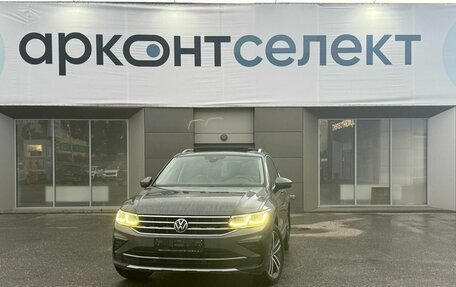 Volkswagen Tiguan II, 2021 год, 3 150 000 рублей, 1 фотография