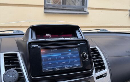 Mitsubishi Pajero Sport II рестайлинг, 2014 год, 1 700 000 рублей, 8 фотография