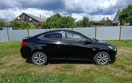 Hyundai Solaris II рестайлинг, 2014 год, 800 000 рублей, 4 фотография