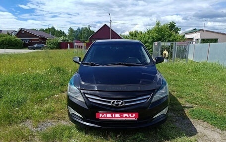 Hyundai Solaris II рестайлинг, 2014 год, 800 000 рублей, 2 фотография