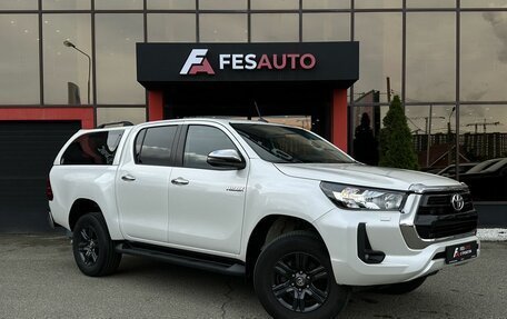Toyota Hilux VIII, 2021 год, 3 680 000 рублей, 3 фотография