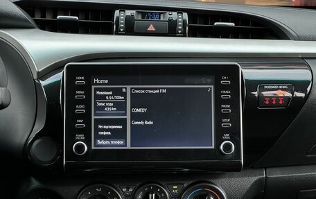 Toyota Hilux VIII, 2021 год, 3 680 000 рублей, 15 фотография