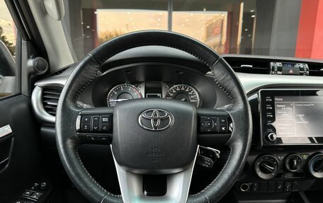 Toyota Hilux VIII, 2021 год, 3 680 000 рублей, 17 фотография
