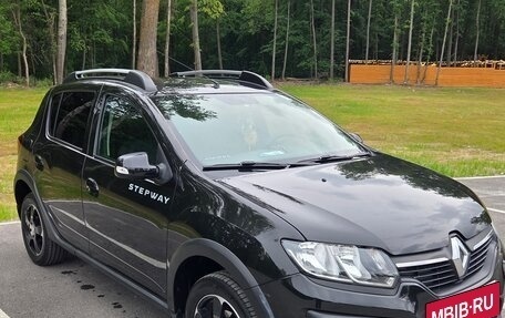 Renault Sandero II рестайлинг, 2017 год, 960 000 рублей, 3 фотография