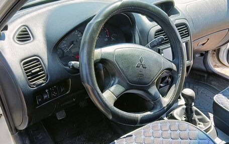 Mitsubishi Carisma I, 2003 год, 365 000 рублей, 6 фотография
