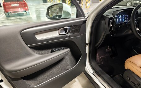 Volvo XC40 I, 2022 год, 4 100 000 рублей, 18 фотография