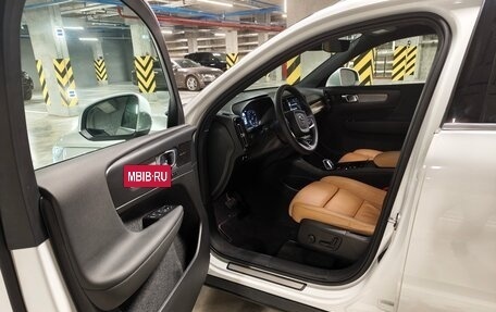 Volvo XC40 I, 2022 год, 4 100 000 рублей, 17 фотография
