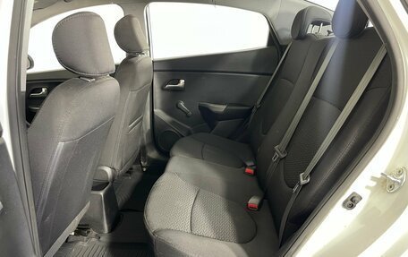 KIA Rio III рестайлинг, 2015 год, 1 135 000 рублей, 19 фотография