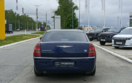Chrysler 300C II, 2006 год, 1 100 000 рублей, 7 фотография