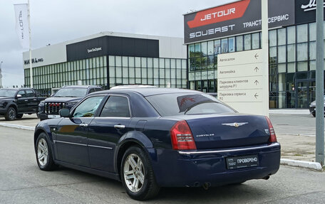 Chrysler 300C II, 2006 год, 1 100 000 рублей, 8 фотография