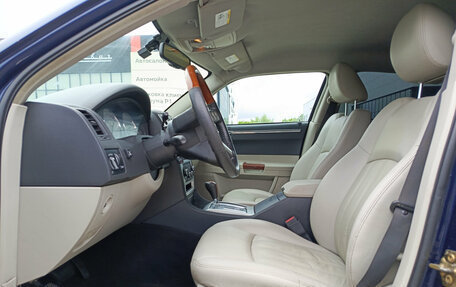 Chrysler 300C II, 2006 год, 1 100 000 рублей, 20 фотография
