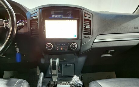 Mitsubishi Pajero IV, 2011 год, 2 100 000 рублей, 16 фотография