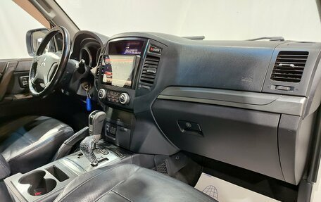 Mitsubishi Pajero IV, 2011 год, 2 100 000 рублей, 14 фотография
