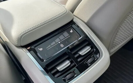 Volvo XC60 II, 2025 год, 9 300 000 рублей, 6 фотография
