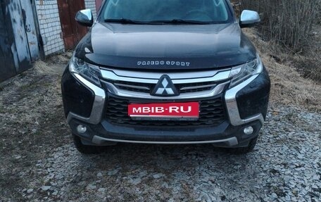 Mitsubishi Pajero Sport III рестайлинг, 2018 год, 3 150 000 рублей, 1 фотография