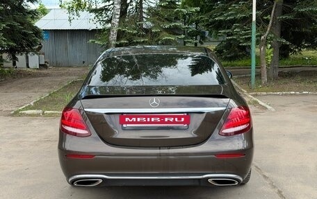 Mercedes-Benz E-Класс, 2016 год, 2 250 000 рублей, 2 фотография