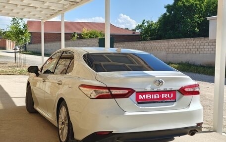 Toyota Camry, 2018 год, 2 580 000 рублей, 2 фотография