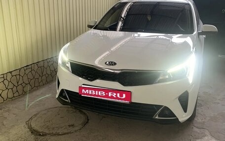 KIA Rio IV, 2021 год, 1 800 000 рублей, 2 фотография