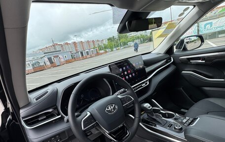 Toyota Highlander, 2026 год, 4 770 000 рублей, 22 фотография