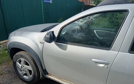 Renault Duster I рестайлинг, 2011 год, 750 000 рублей, 2 фотография