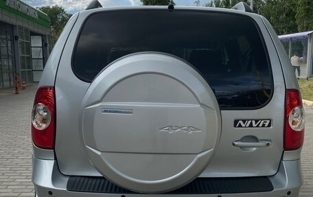 Chevrolet Niva I рестайлинг, 2018 год, 745 000 рублей, 5 фотография