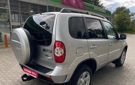 Chevrolet Niva I рестайлинг, 2018 год, 745 000 рублей, 6 фотография