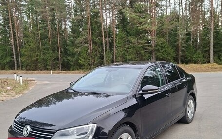 Volkswagen Jetta VI, 2012 год, 700 000 рублей, 2 фотография