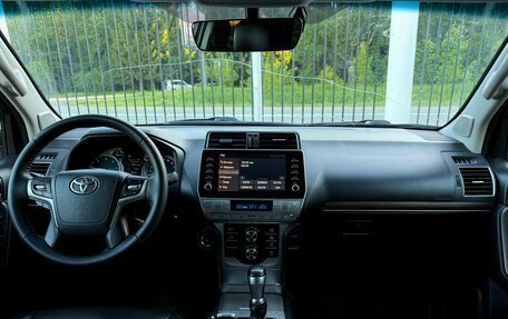 Toyota Land Cruiser Prado 150 рестайлинг 2, 2020 год, 4 949 000 рублей, 10 фотография