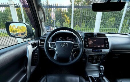 Toyota Land Cruiser Prado 150 рестайлинг 2, 2020 год, 4 949 000 рублей, 11 фотография