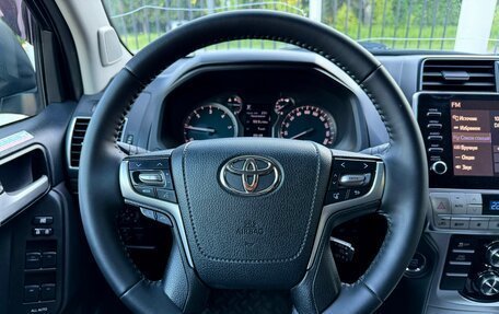 Toyota Land Cruiser Prado 150 рестайлинг 2, 2020 год, 4 949 000 рублей, 12 фотография