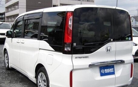 Honda Stepwgn IV, 2016 год, 1 480 000 рублей, 4 фотография