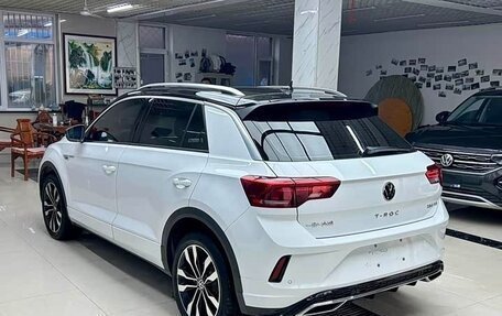 Volkswagen T-Roc I, 2022 год, 1 750 000 рублей, 4 фотография